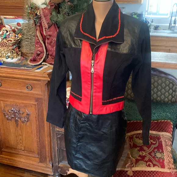 Cach’e Black Red leather color block fitted versatile Moto jacket & Skirt - Picture 1 of 10